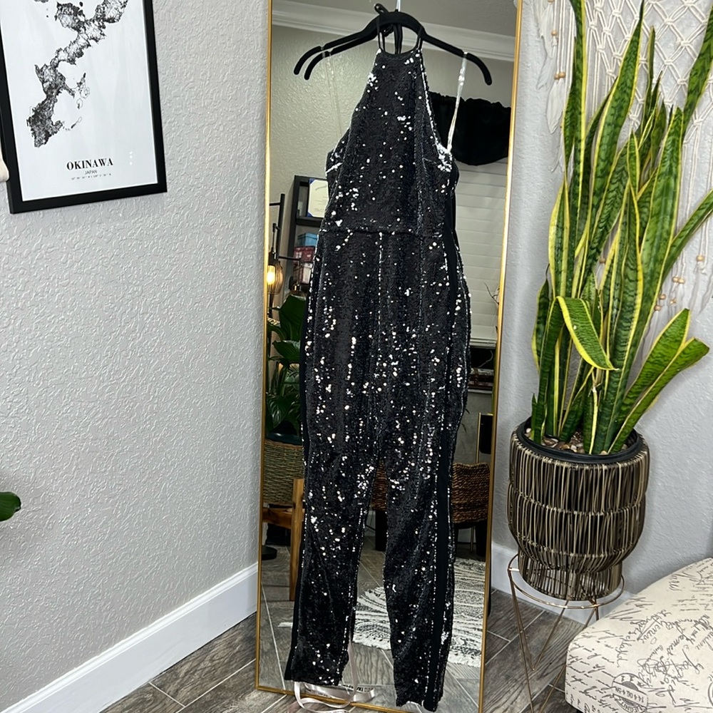 House of Cb ‘Reia’ Black Sheer & Sequin Halter Jumpsuit NWT - Picture 4 of 9